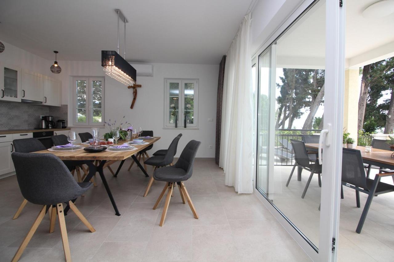Villa Beachfront Sea Palace Kastela Luaran gambar