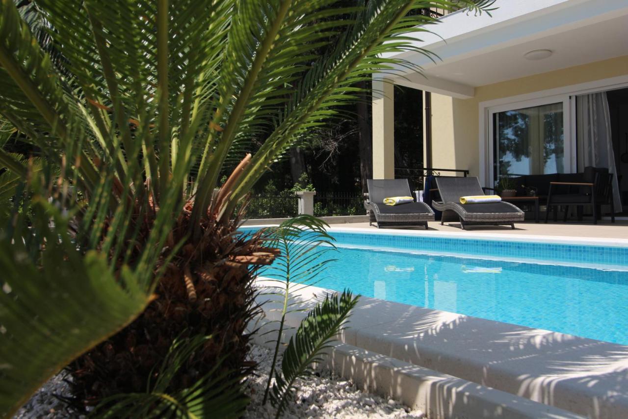 Villa Beachfront Sea Palace Kastela Luaran gambar