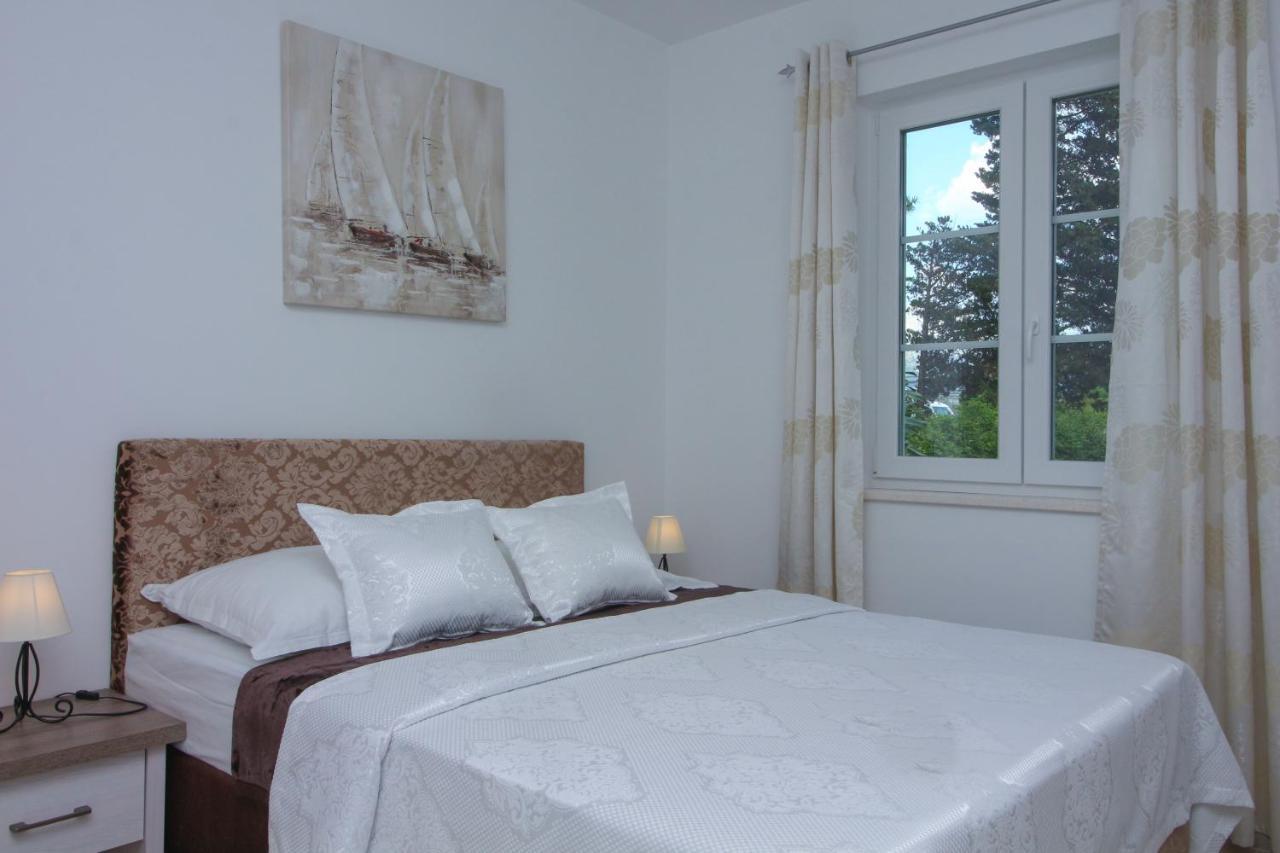 Villa Beachfront Sea Palace Kastela Luaran gambar